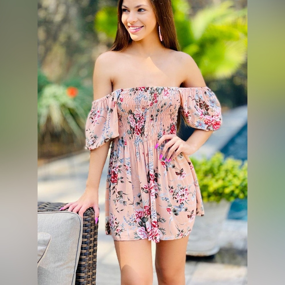 NWT Angie Floral Romper Size Small